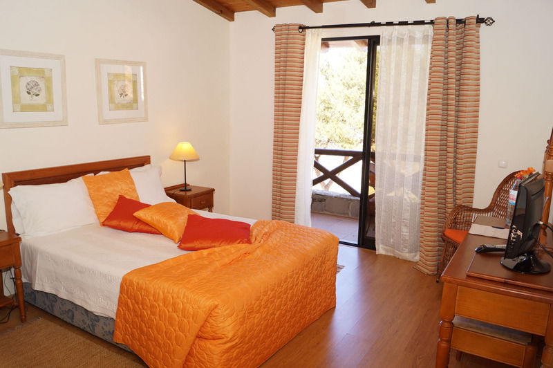 Hotel Quinta Do Serrado Vila Baleira  Exterior photo