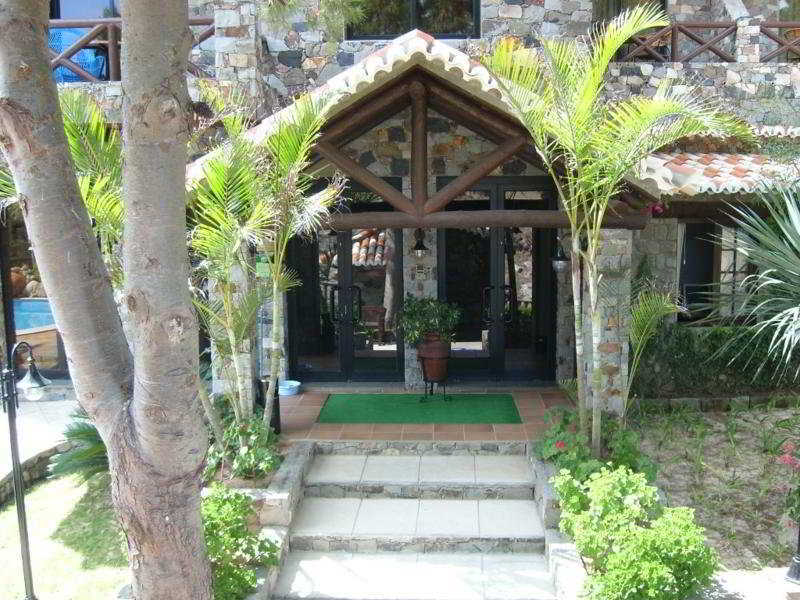 Hotel Quinta Do Serrado Vila Baleira  Exterior photo