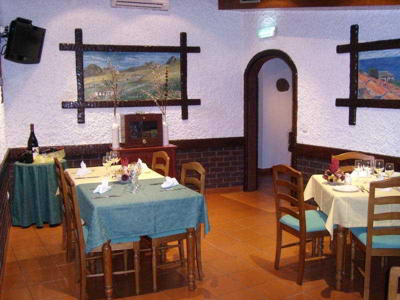 Hotel Quinta Do Serrado Vila Baleira  Restaurant photo